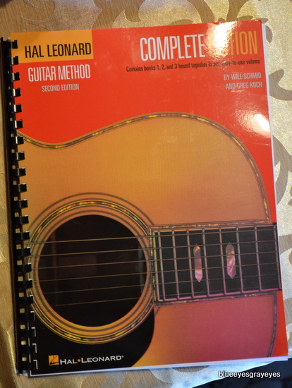 Hal Leonard Guitar Method book 